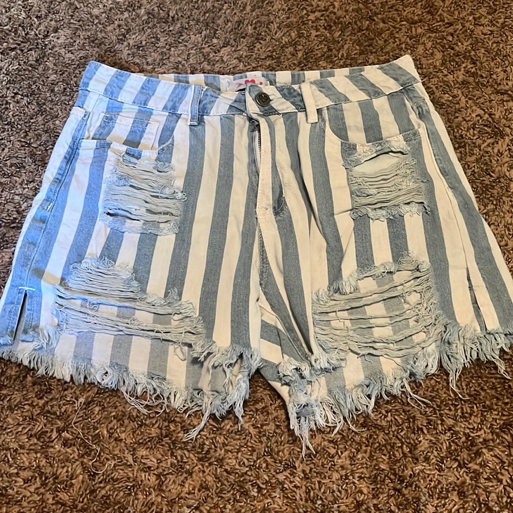 Buddy love stripped shorts